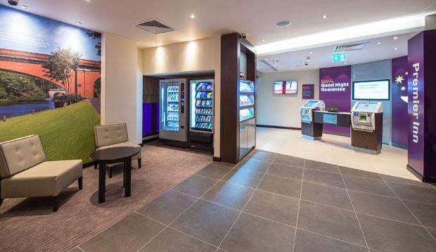 Premier Inn Maidenhead Town Centre מראה חיצוני תמונה